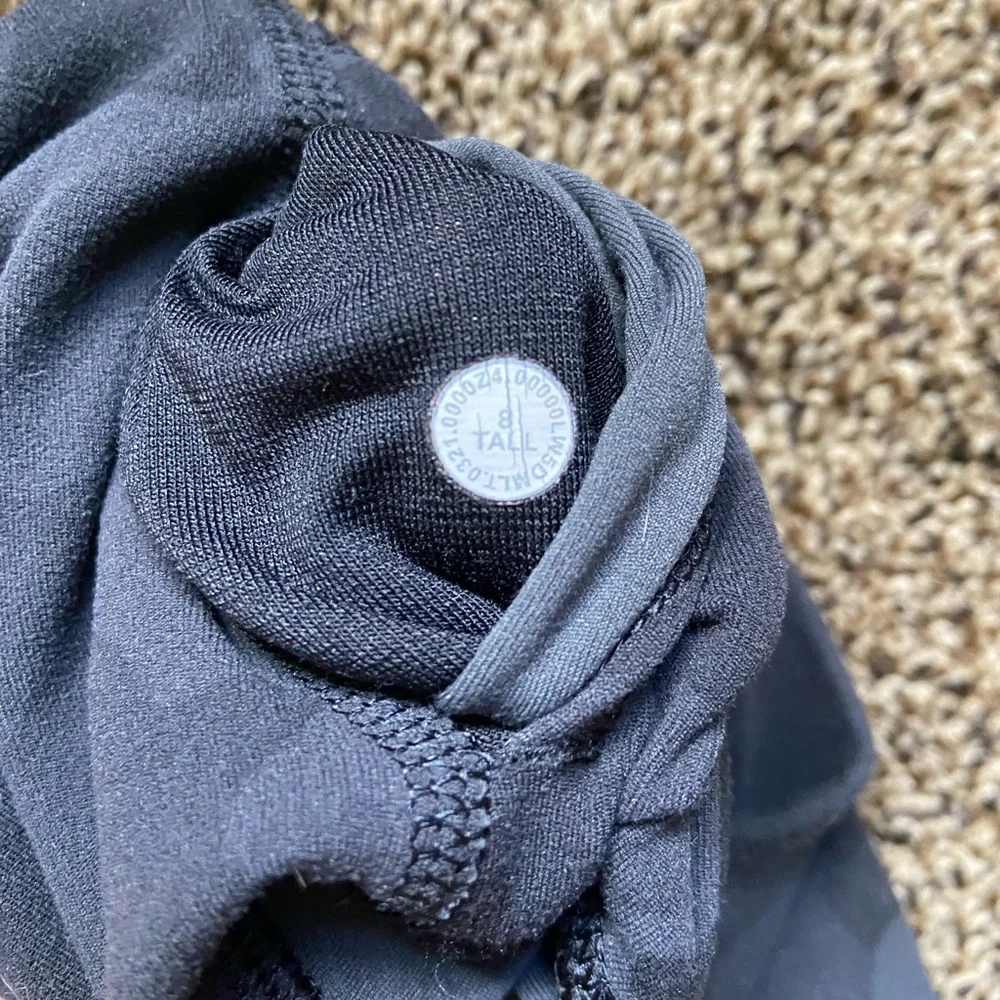 Lululemon Camo Leggings 8 LONG - Picture 4 of 7